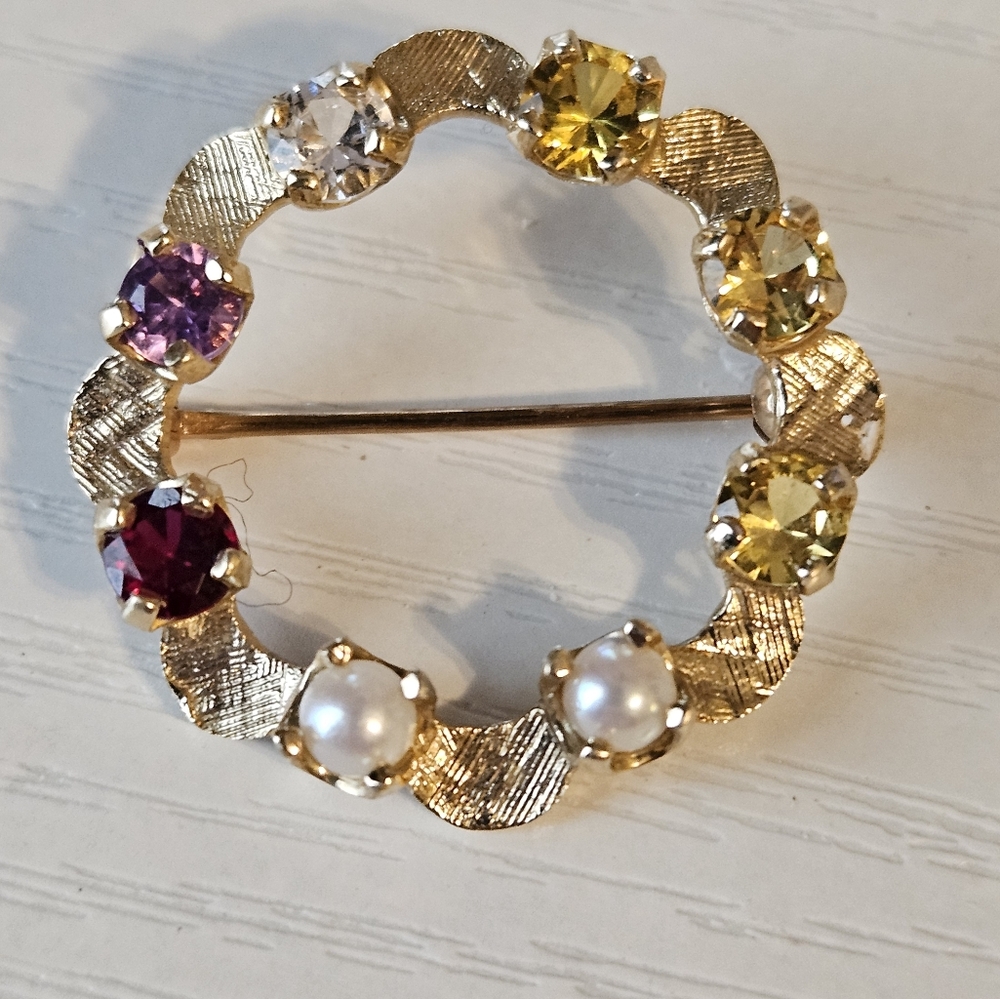 14k Brooch